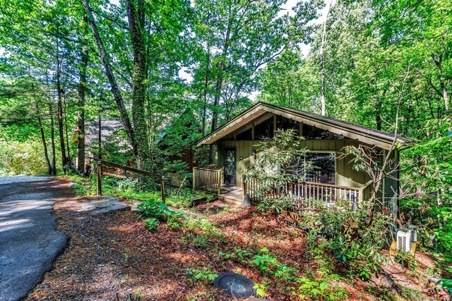 Building Photo - 50 Woodhaven Rd