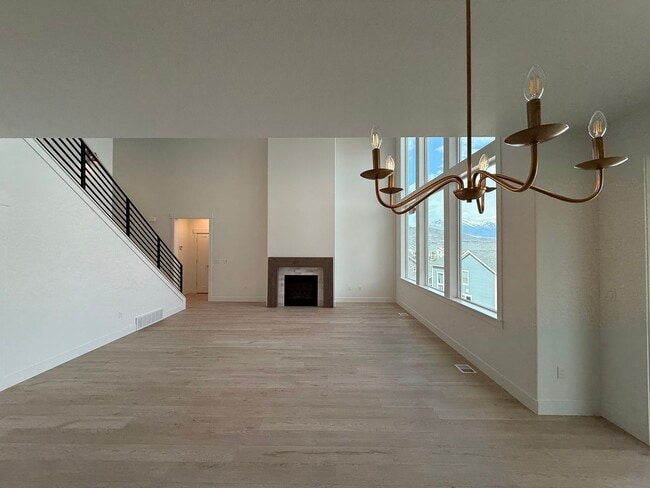 Building Photo - Beautiful 6Bd Home in Gardner Point Lehi Community!