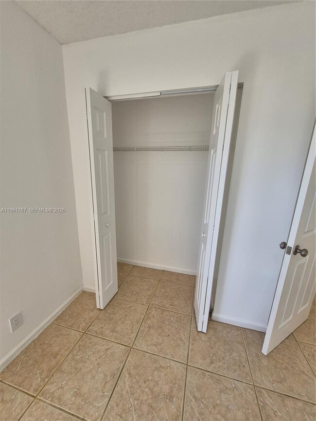 Building Photo - 16955 SW 142nd Pl