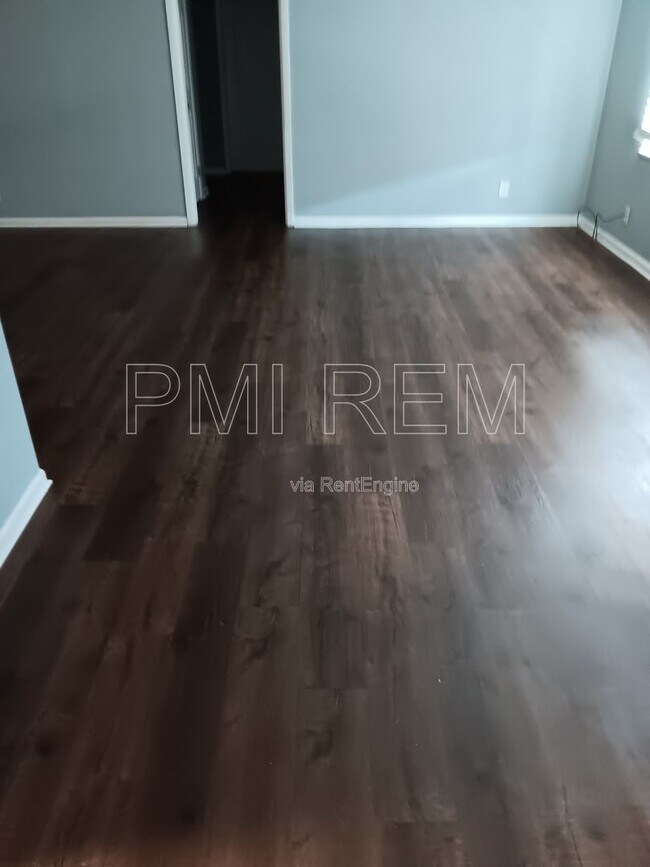 Building Photo - 16025 Van Aken Blvd