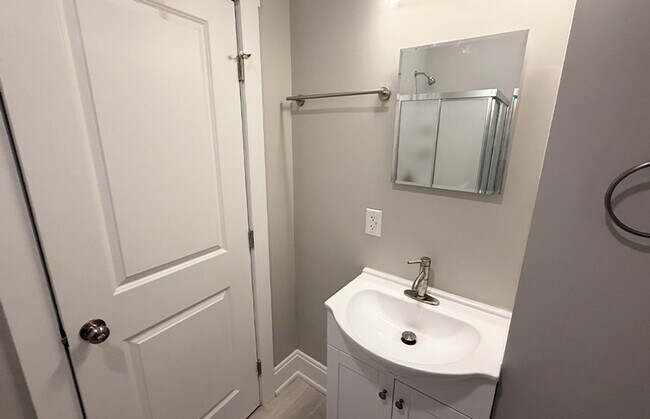 Interior Photo - Jefferson 2724