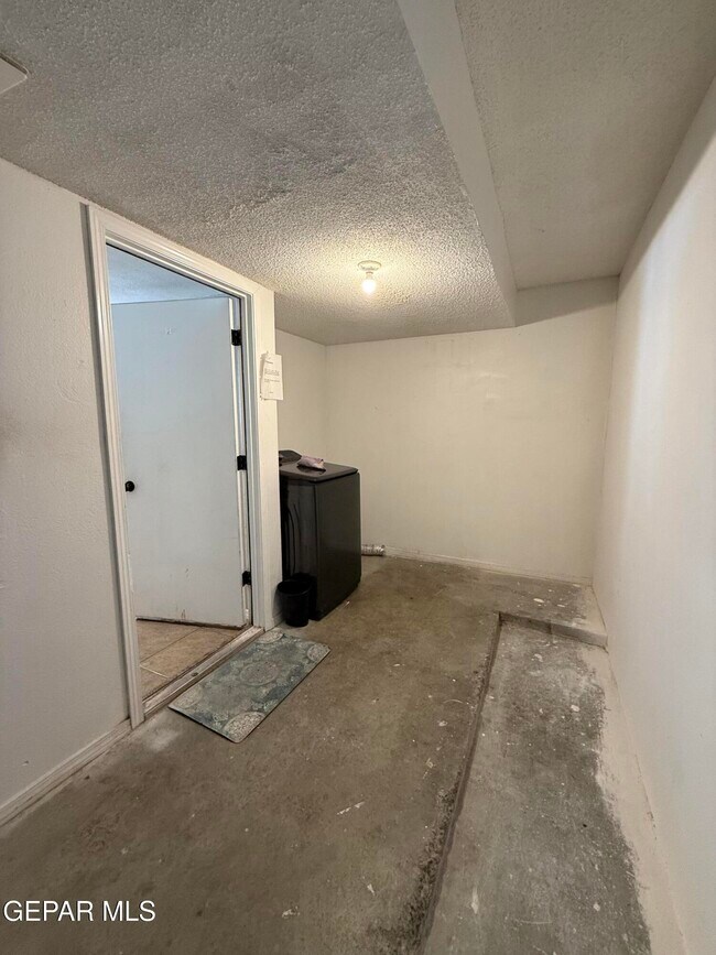 Building Photo - 3644 Tierra Bahia Dr