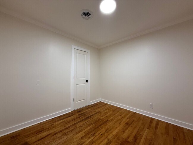 Building Photo - Now Leasing — 3 Bedroom Home in a Peaceful Area