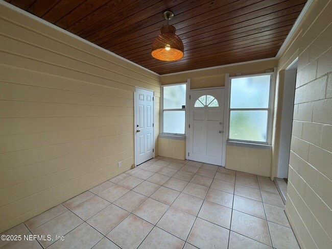 Building Photo - 1359 Stimson St