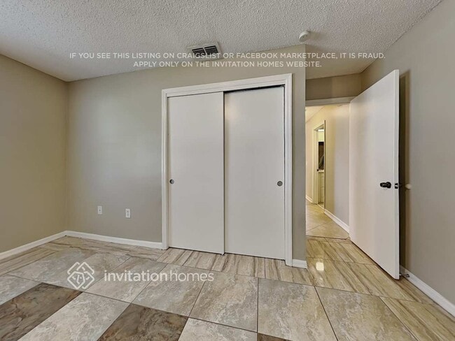 Building Photo - 8702 Wolf Den Trail