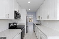 Building Photo - 12304 Woodlawn Ct