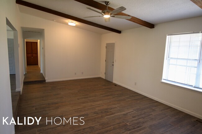 Building Photo - 1891 Lytal Ln