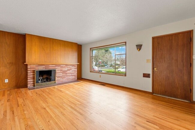 Building Photo - 3930 N Kilpatrick St