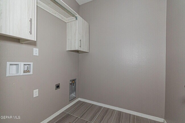 Building Photo - 12918 Clevedon St