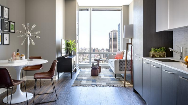 Primary Photo - 100 W Wacker Dr
