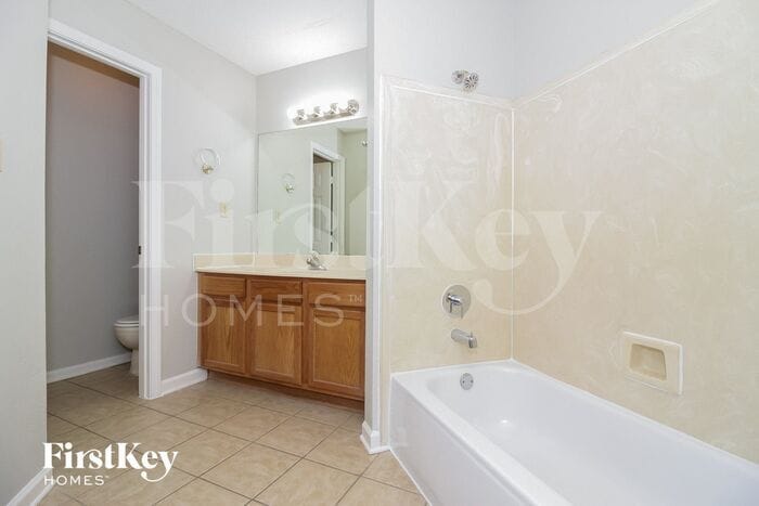 Building Photo - 6935 Naples Dr