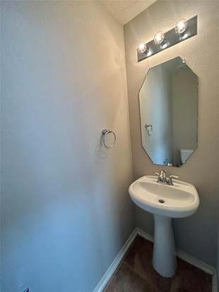 Building Photo - 18 Whitekirk Pl