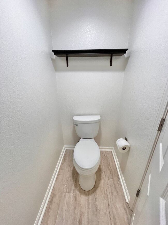 Building Photo - Beautifully Remodeled 4-Bedroom, 2.5 Bath ...