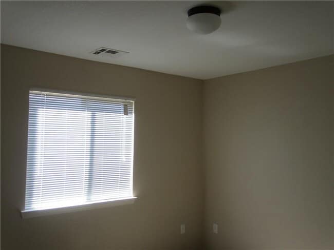 Building Photo - 14238 Craggy Rock Ave
