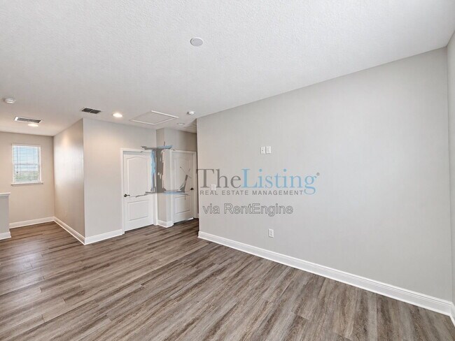 Building Photo - 15813 Sweet Lemon Way