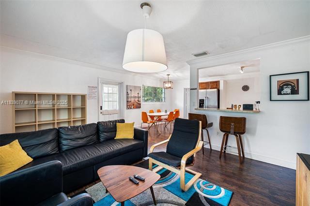 Building Photo - 234 NW 47th St