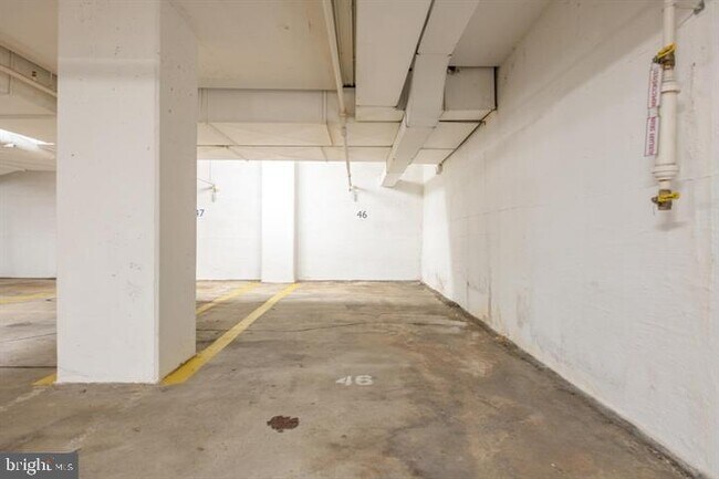 Building Photo - 1080 Wisconsin Ave NW