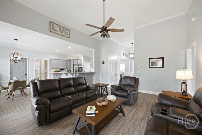 Building Photo - 440 Rivercrest Dr