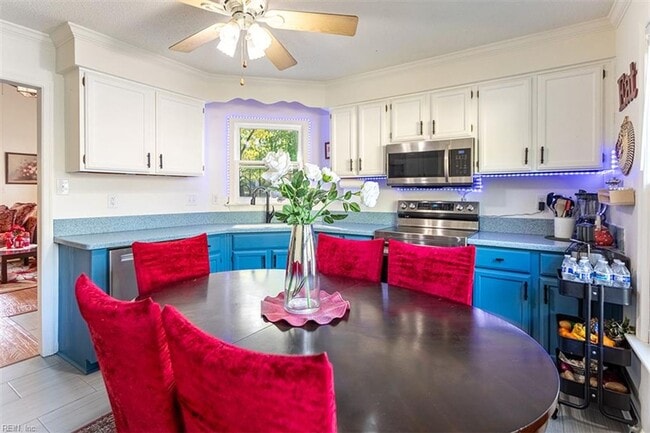 Building Photo - 100 Larkspur Hollow
