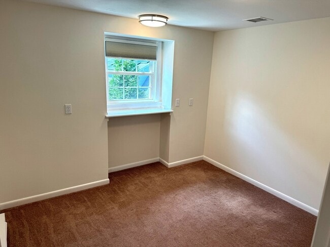 Building Photo - 7 Briny Way