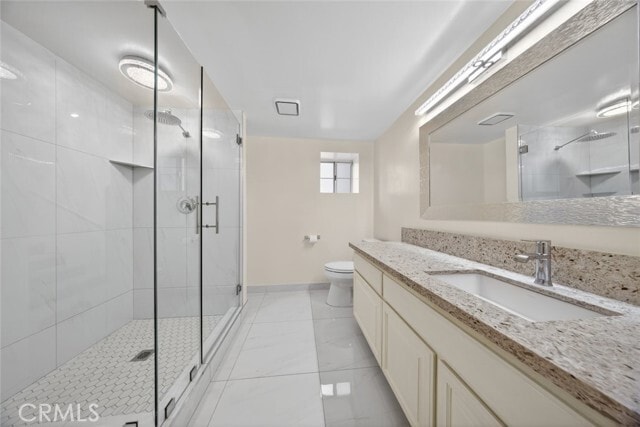 Building Photo - 2255 E Chevy Chase Dr