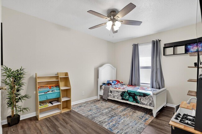 Building Photo - 9514 Marblemount Dr