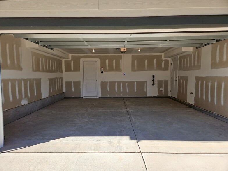Garage Inside - 3021 Rexton Ln