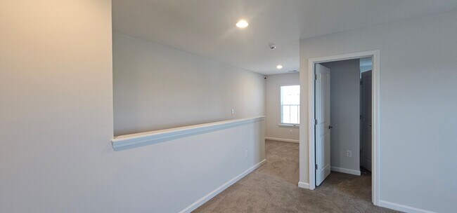 Building Photo - Live where charm meets convenience-Glenmoo...