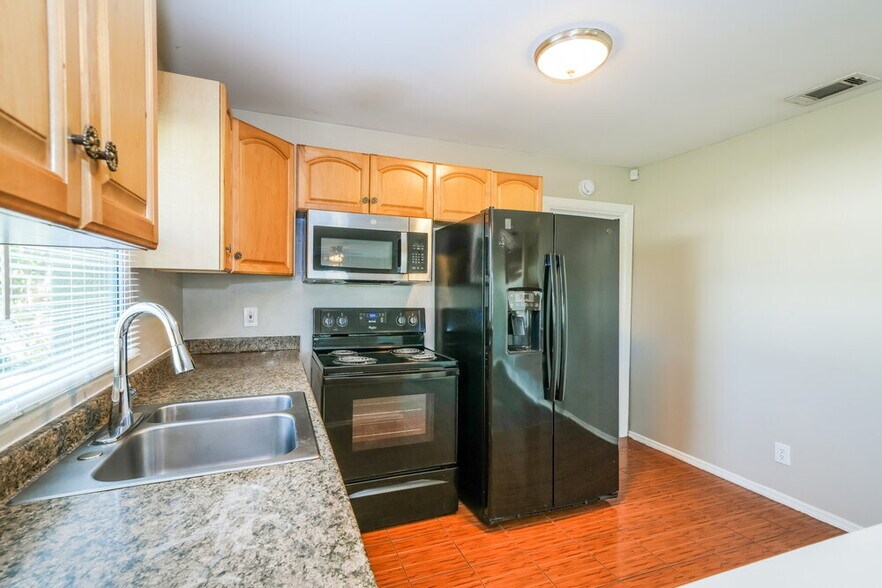 Building Photo - 9691 52nd Way N