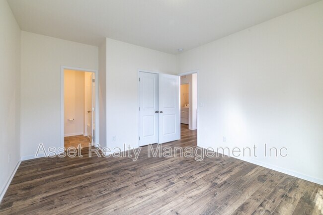 Building Photo - 4714 Willow Bluff Cir