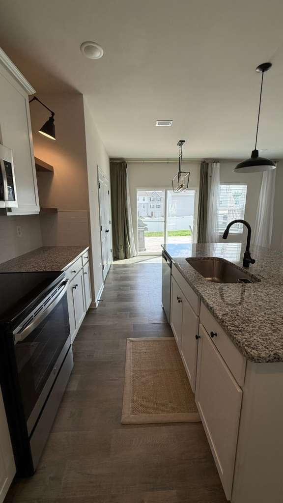 Building Photo - 57 Preening Rd