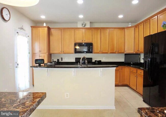 Building Photo - 43553 Wheadon Terrace