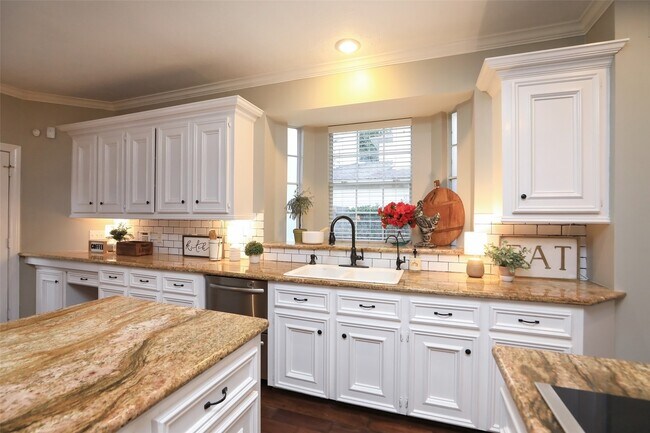 Building Photo - 7906 Tizerton Ct