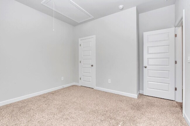 Building Photo - Like New 3BR/2BA Home is Woodruff, SC  **$1875/mo rent