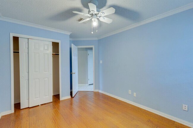 Building Photo - 1807 Timber Ridge Dr