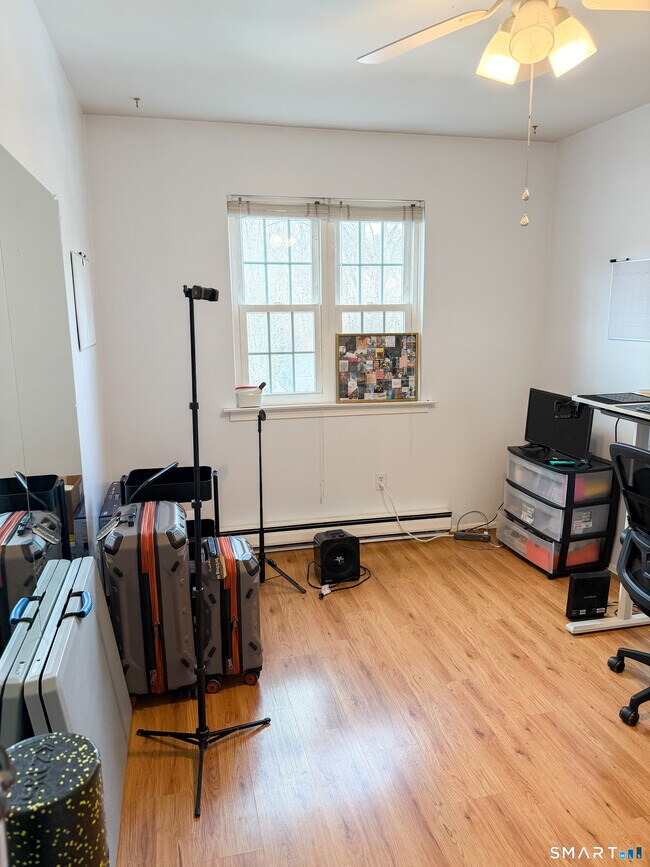 Building Photo - 14 Scuppo Rd