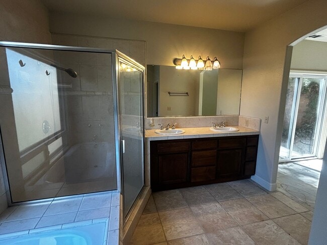 Building Photo - 3 Bedroom/2 Bath House available for rent in Arroyo Grande