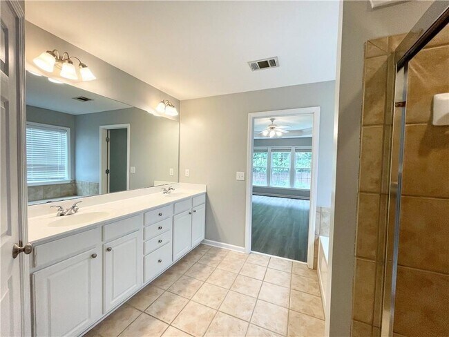 Building Photo - 3437 Pate Creek View