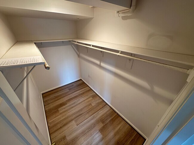 Building Photo - Bright and Cozy 1 Bed 1 Bath Condo In Beau...