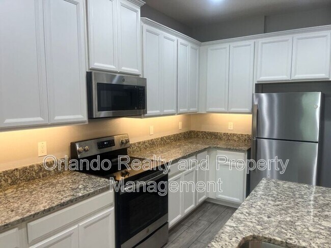 Building Photo - 11950 Sands Cv