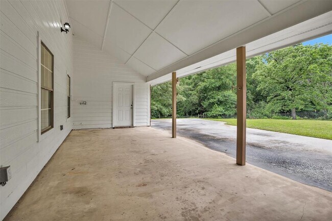 Building Photo - 13247 Cedar Ln