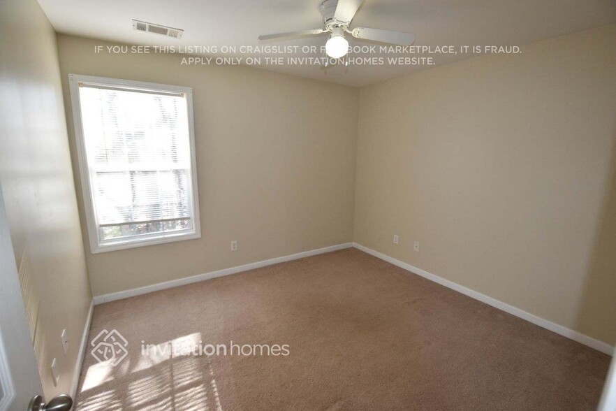 Building Photo - 210 Millstream Ridge