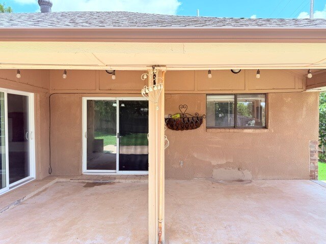 Building Photo - 12301 Arrowhead Ter