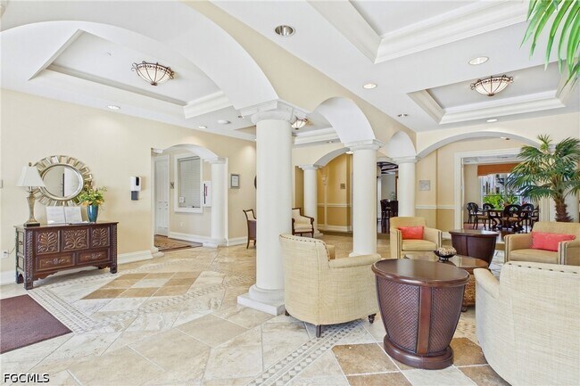 Building Photo - 2825 Palm Beach Blvd