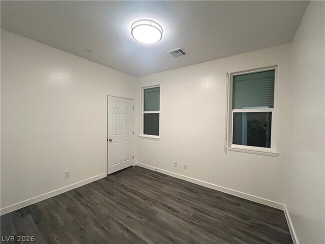 Building Photo - 1533 Franklin Ln