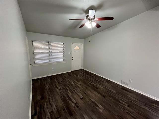 Building Photo - 1841 S Perry Rd