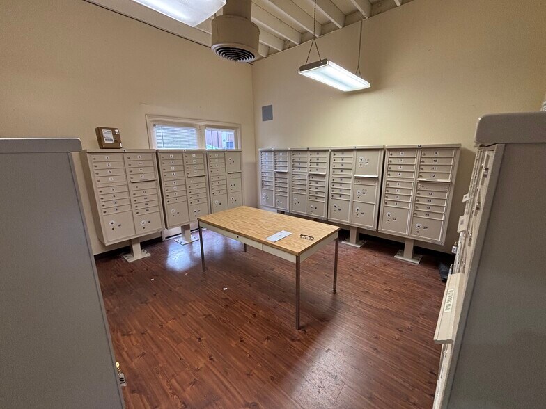 Building Photo - 7972 Mission Center Ct