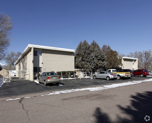 Arcadia Plaza Apartments Colorado Springs, CO Apartment Finder