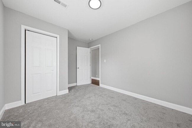Building Photo - 3524 Meadowside Ave