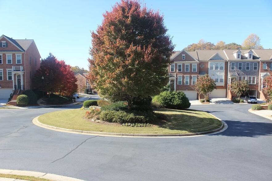 Building Photo - 4691 Wehunt Commons Dr